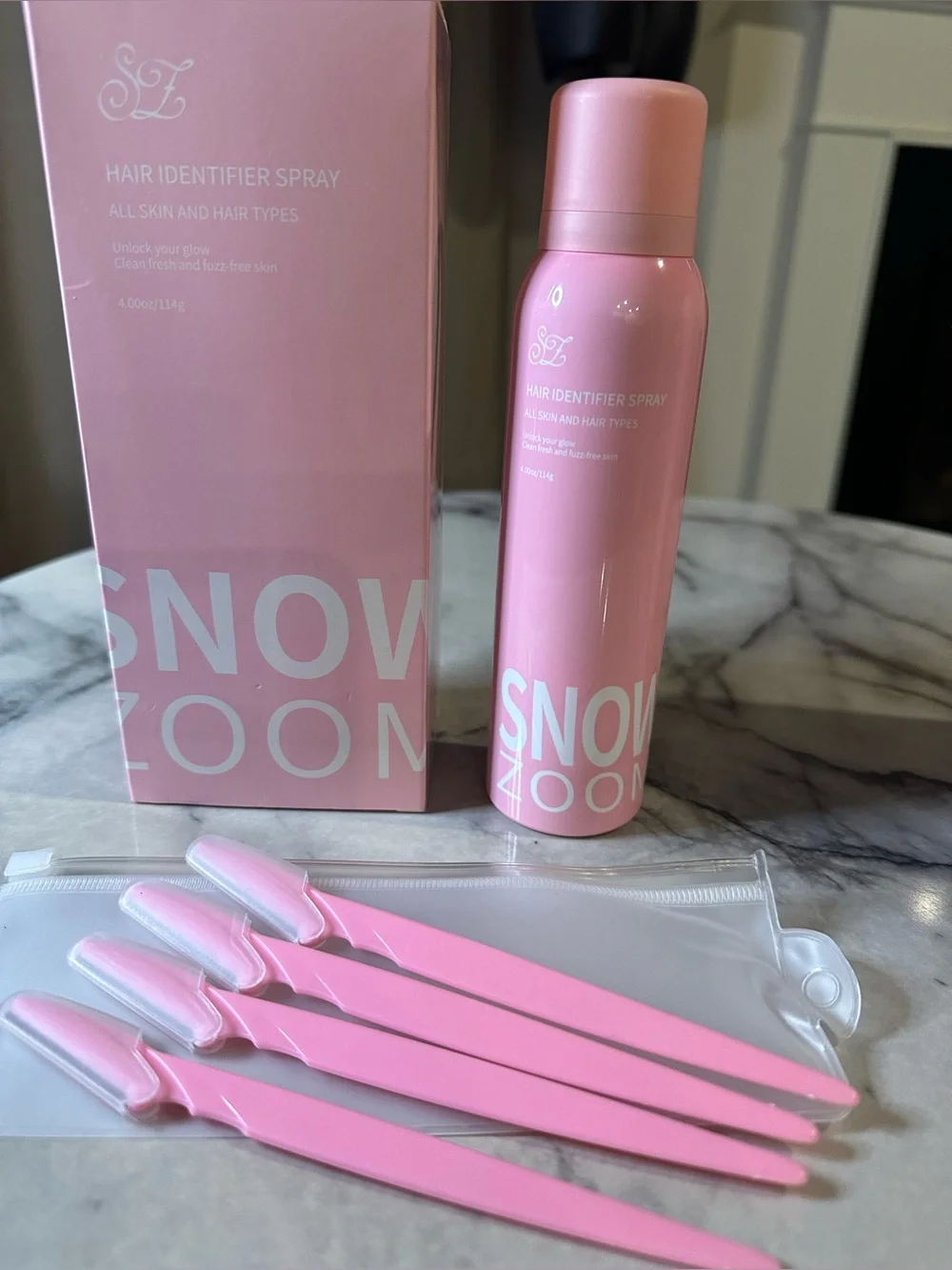 Hair Identifier Spray for peach fuzz on face for Women.